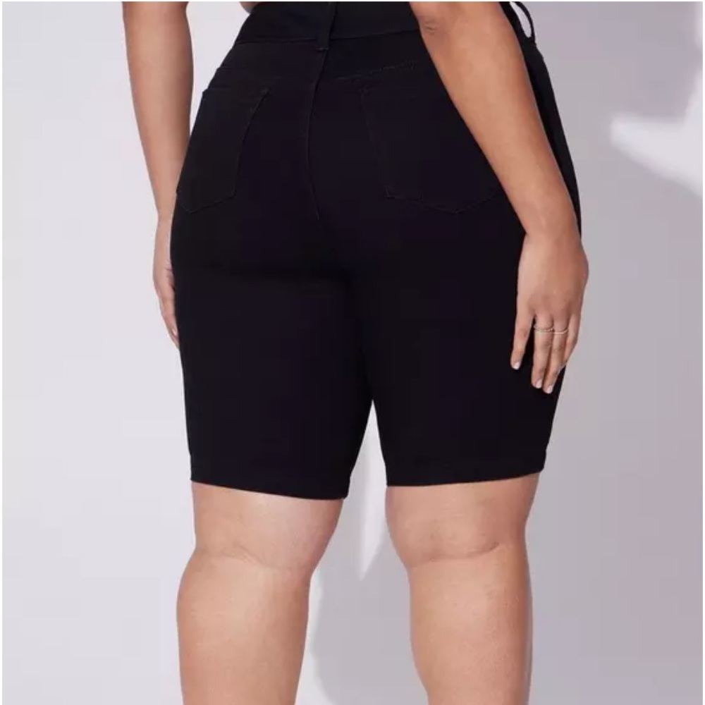 Torrid Black Women’s Stretch Bermuda Shorts - Picture 3 of 8